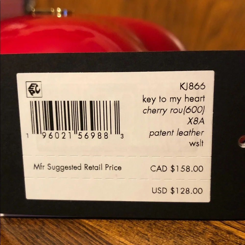 NWT-Kate Spade-Key To My Heart❤️Wristlet-Cherry Rouge-Patent Leather-$128